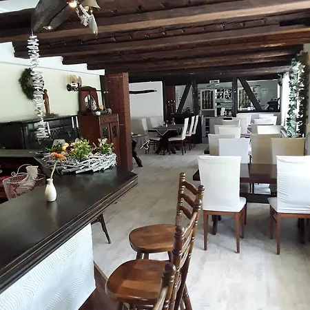 Zum Faesschen Hotell Raben Steinfeld