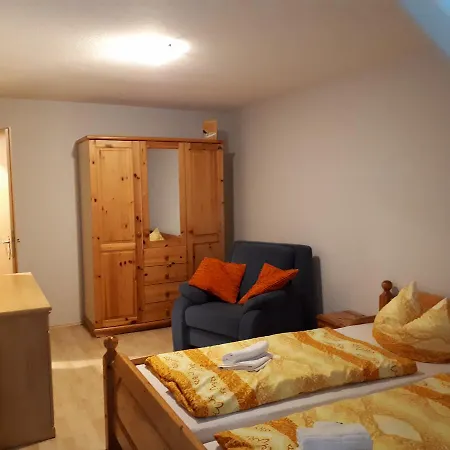 Zum Faesschen Hotel