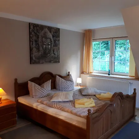 Hotell Zum Faesschen Raben Steinfeld