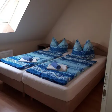 Zum Faesschen Hotell